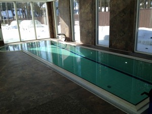 Бассейн в частном доме, облицовка керамической плиткой